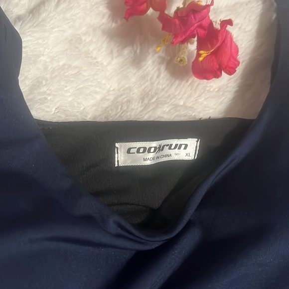 COOL RUN CROP TOO WITH ATTACHED BRA SIZE XL - Picture 2 of 3